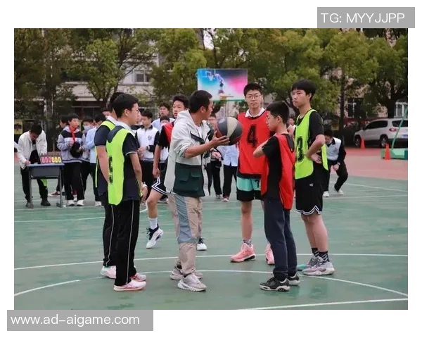 少儿篮球比赛精彩纷呈小球员们展现青春活力与团队精神的盛会